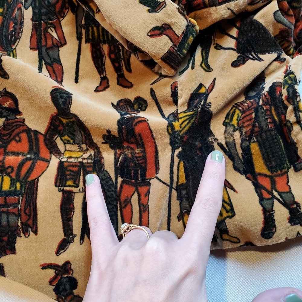 Vintage Velvet Boat Neck Medieval Knights Warriors Print Armor Cropped Shirt - Picture 15 of 15